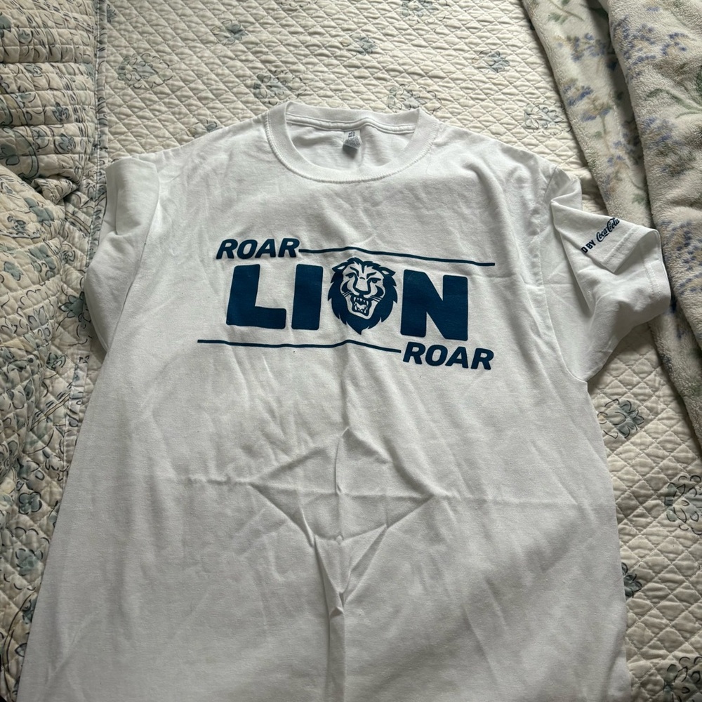 Columbia University Graphic T-Shirt with Blue Print